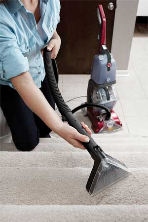 Using The Attachment of the Hoover FH50150 Power Scrub